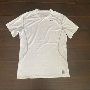 Nike pro combat Dri fit white half sleeve T shirt men’s size L